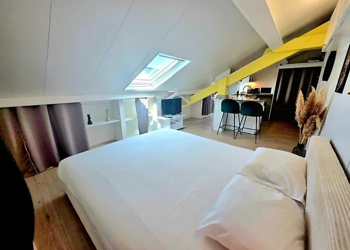 شقة Mansarde Lumineuse - Gare 2 Pers *